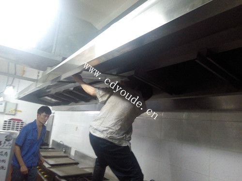 餐飲油煙機(jī)清洗.jpg 餐飲油煙機(jī)清洗.jpg